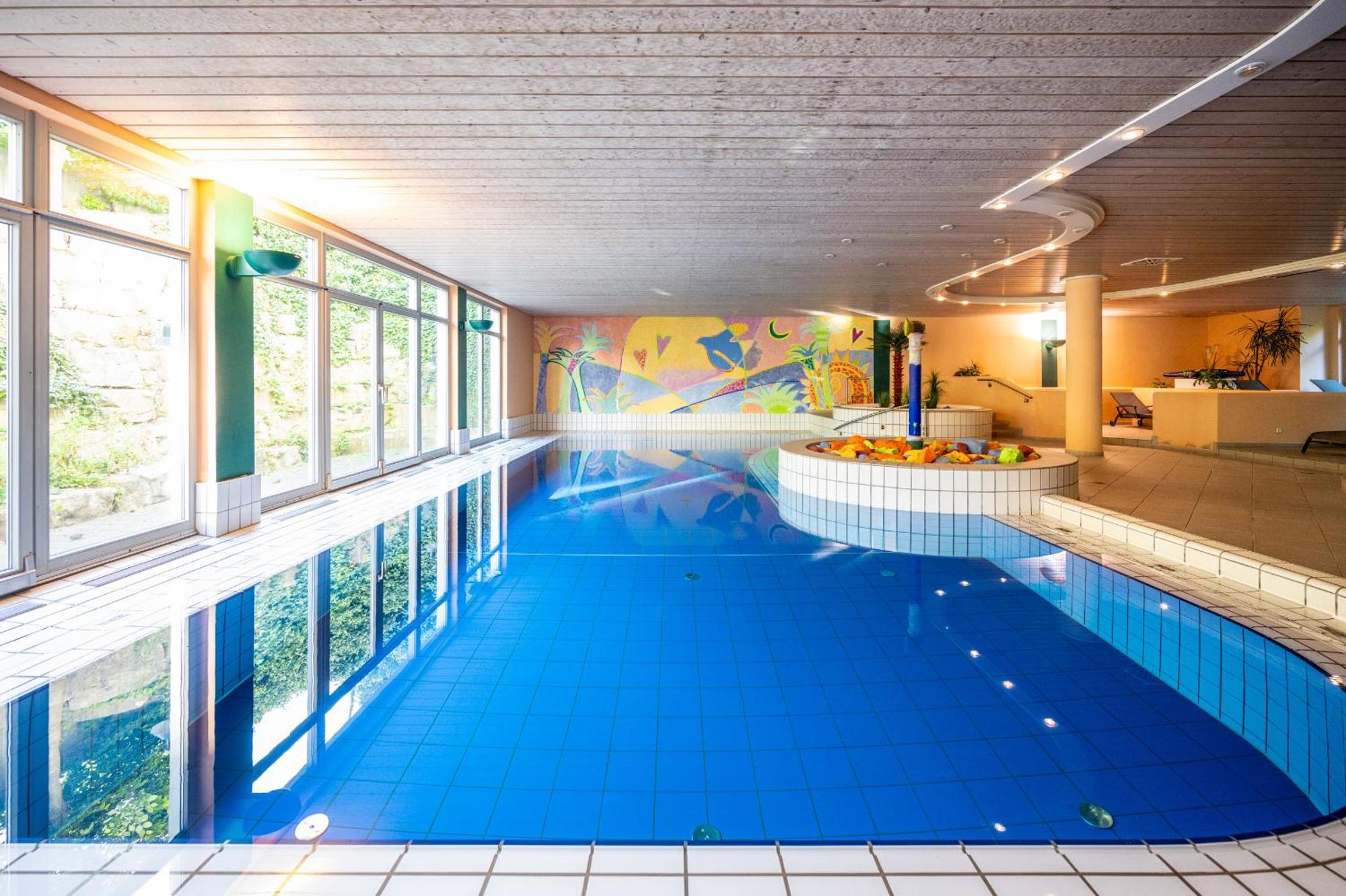 Hotel Herzogspark แฮร์โซเกนเอารัค ภายนอก รูปภาพ
