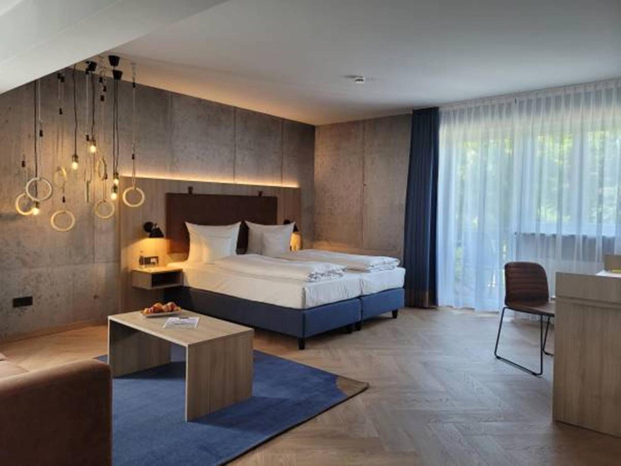 Hotel Herzogspark แฮร์โซเกนเอารัค ภายนอก รูปภาพ