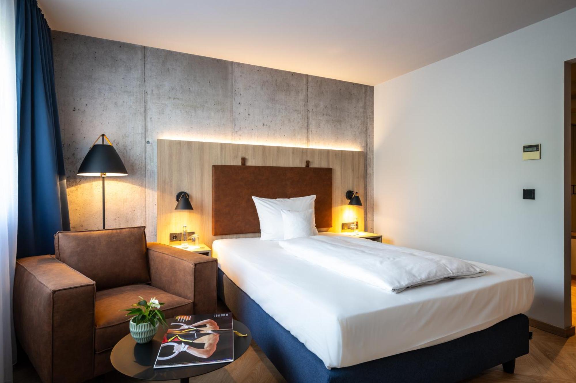 Hotel Herzogspark แฮร์โซเกนเอารัค ภายนอก รูปภาพ
